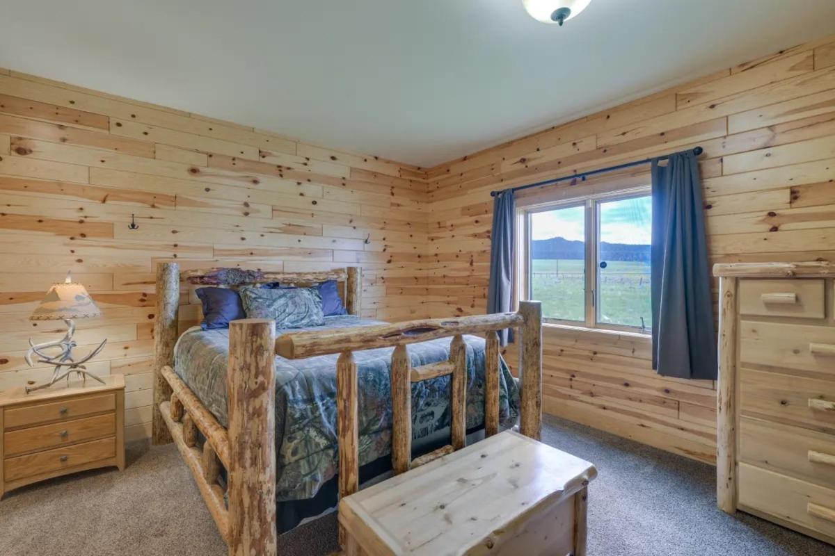 Sportsman Lodge Melrose Mt Бьютт Экстерьер фото