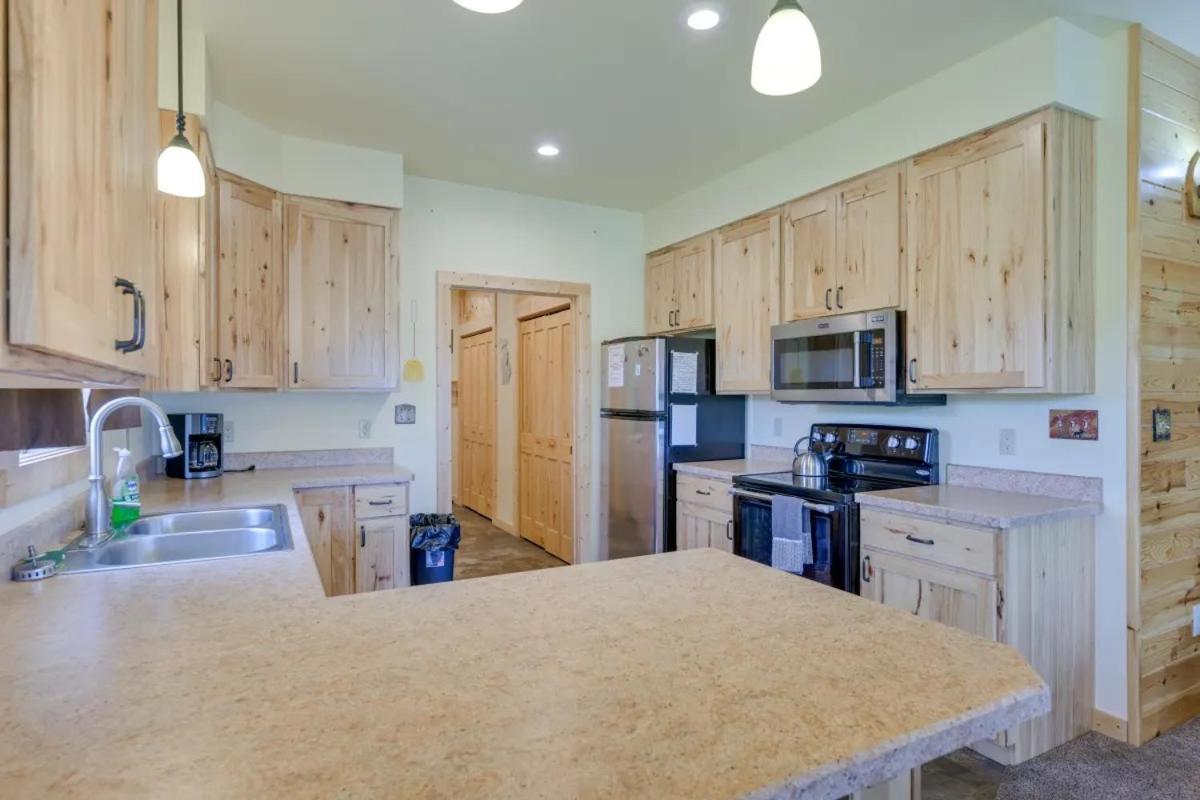 Sportsman Lodge Melrose Mt Бьютт Экстерьер фото