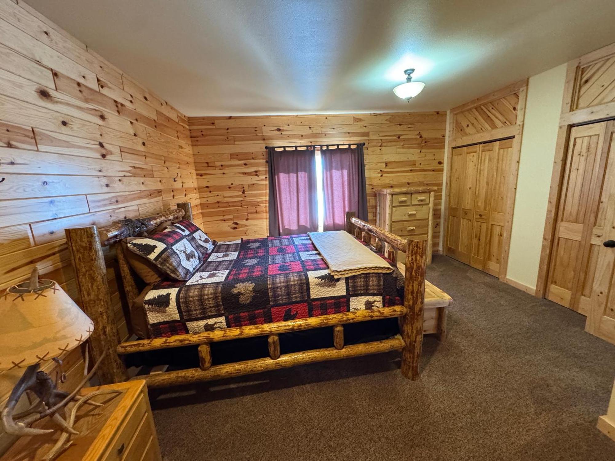 Sportsman Lodge Melrose Mt Бьютт Экстерьер фото