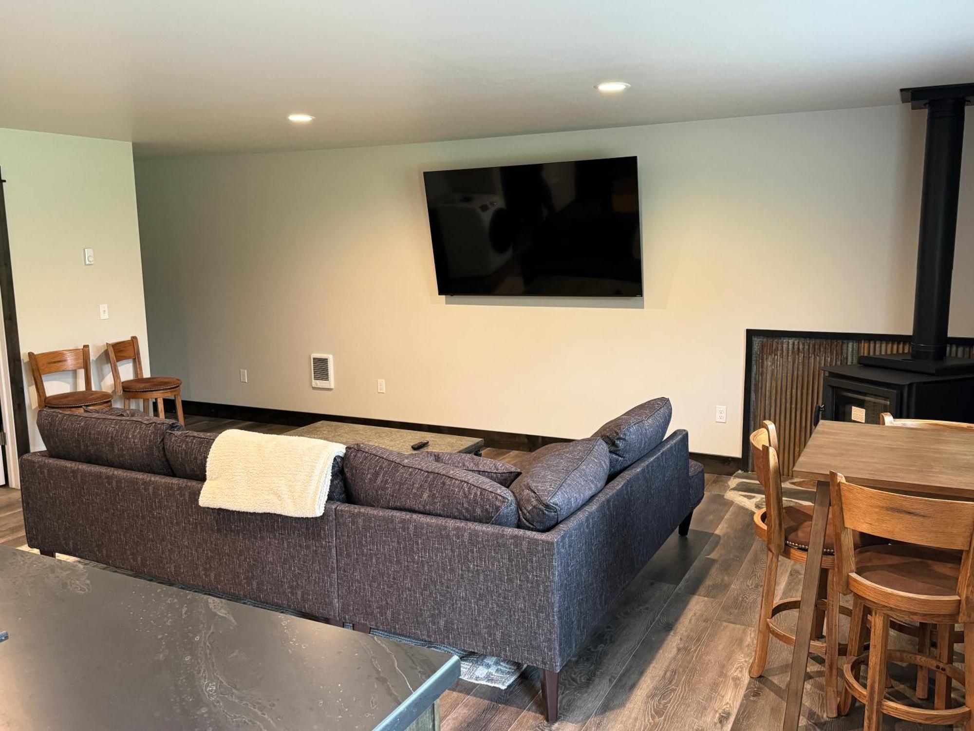 Sportsman Lodge Melrose Mt Бьютт Экстерьер фото