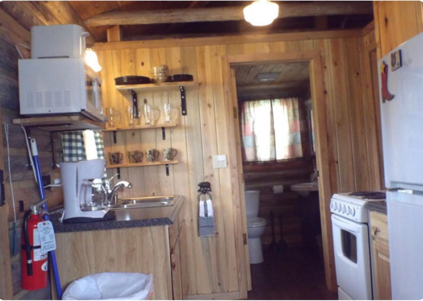 Sportsman Lodge Melrose Mt Бьютт Экстерьер фото