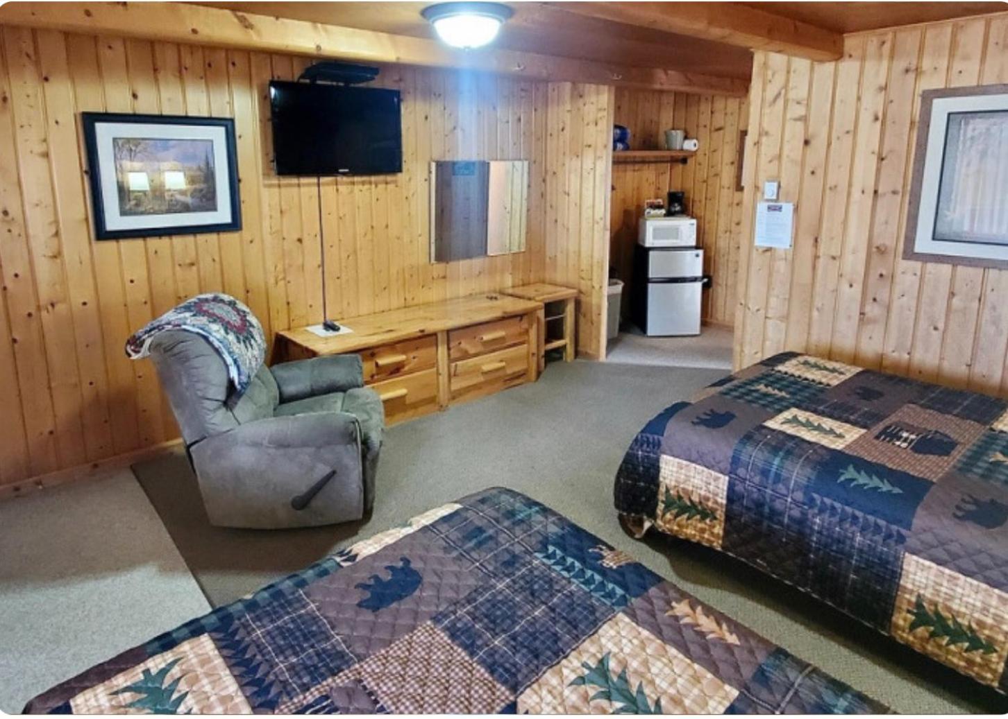 Sportsman Lodge Melrose Mt Бьютт Экстерьер фото